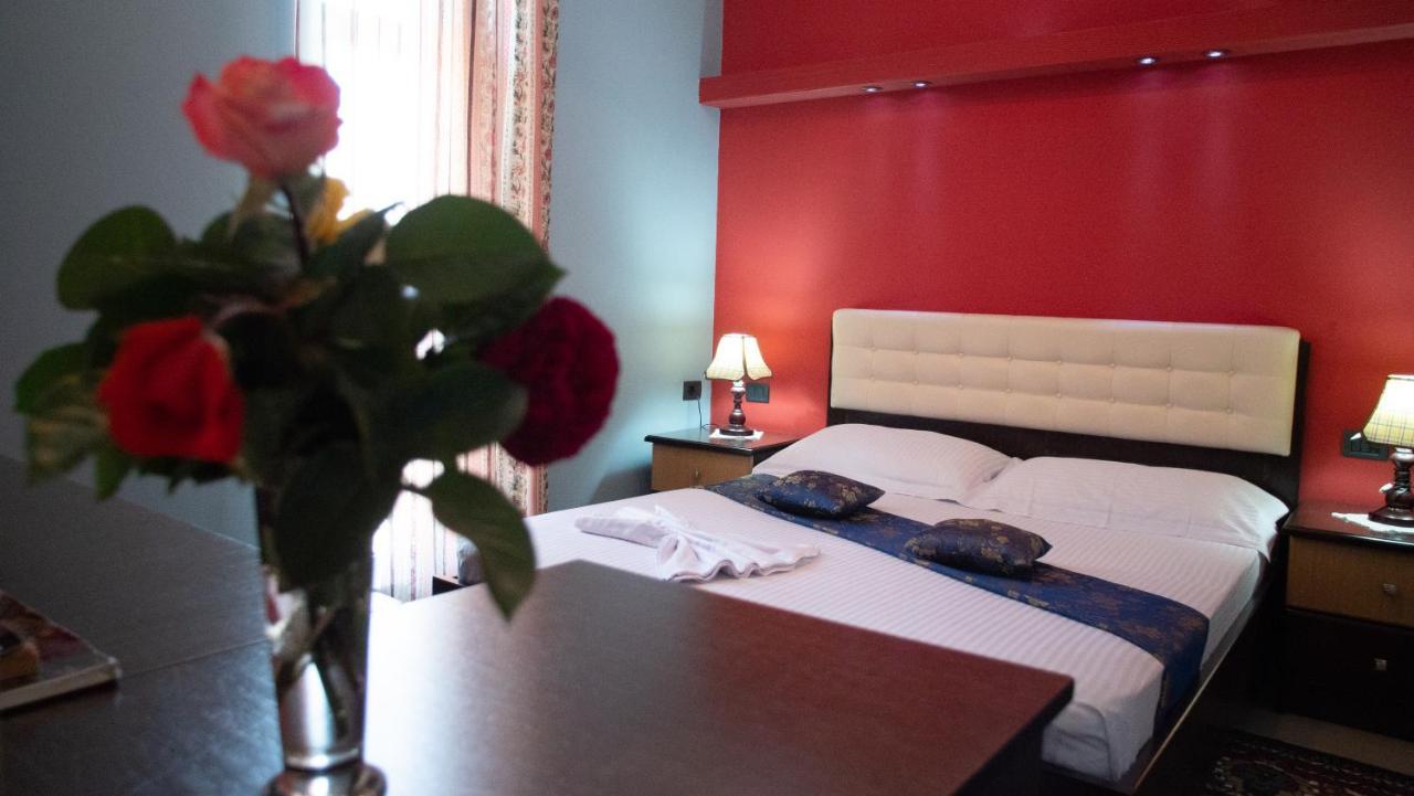 Alvero Hotel Përmet Eksteriør billede